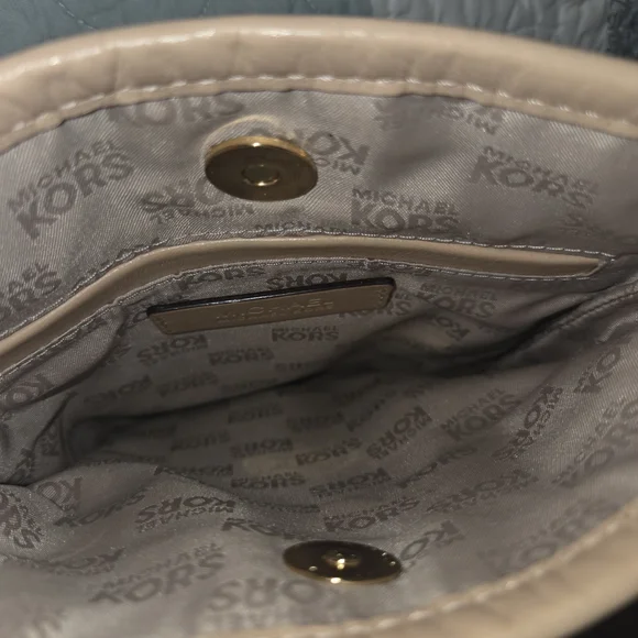 Michael Kors Tan Monogram Crossbody Bag - Picture 3 of 6